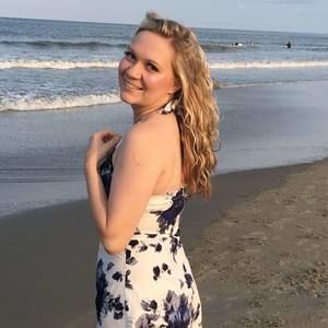 Meet your Posher, Jenn